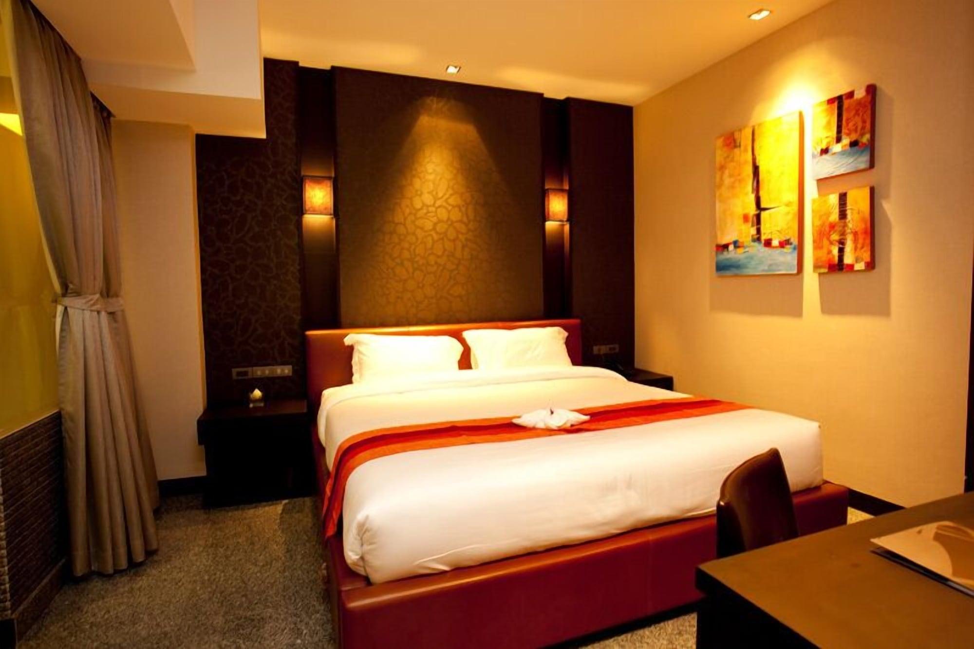 Pietra Bangkok Hotel Buitenkant foto