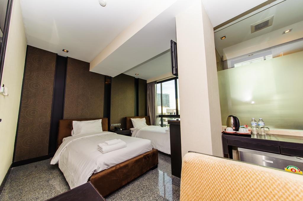 Pietra Bangkok Hotel Buitenkant foto