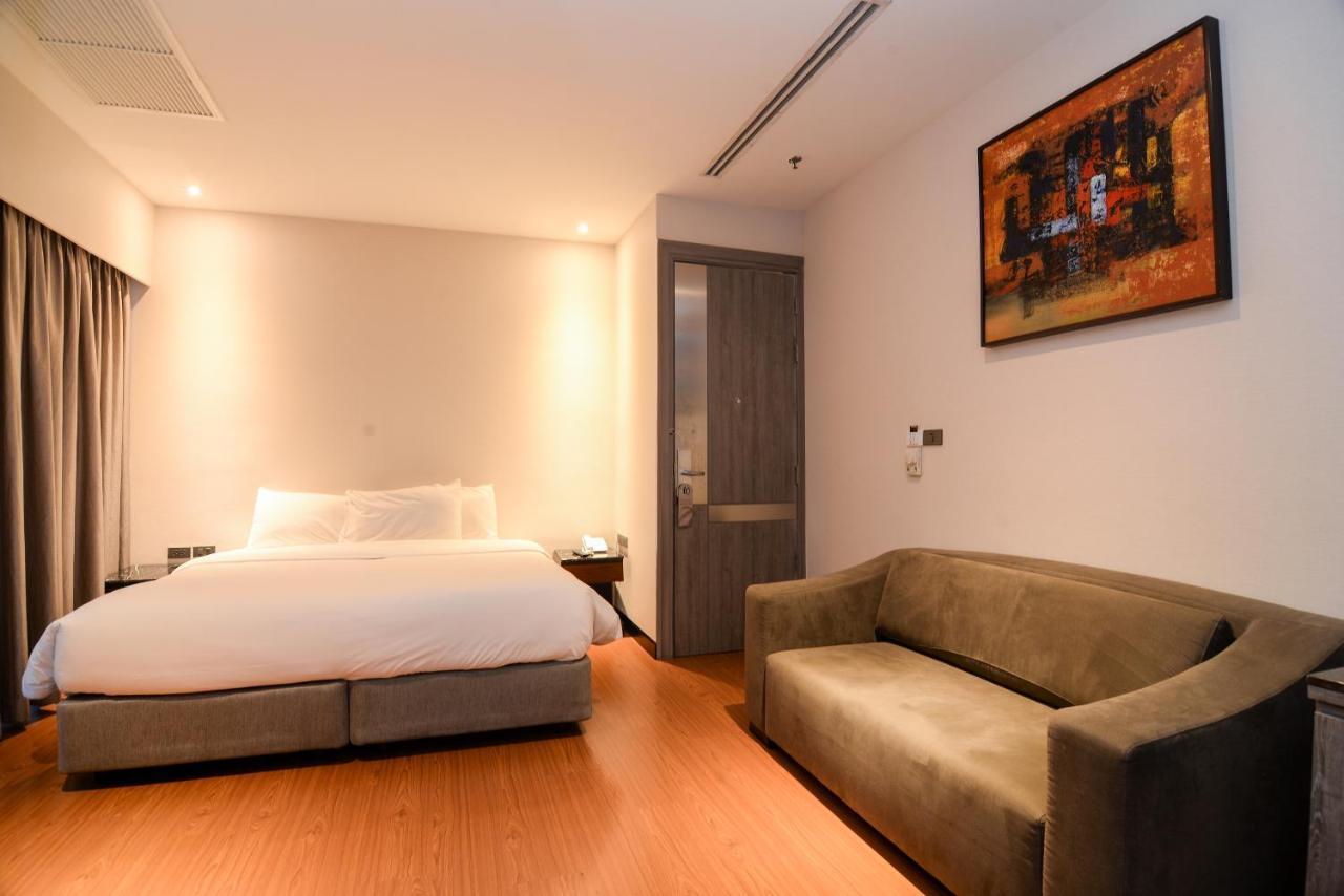 Pietra Bangkok Hotel Buitenkant foto